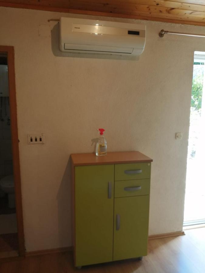 Apartmani Leko Mirjana Baška Voda Exteriör bild
