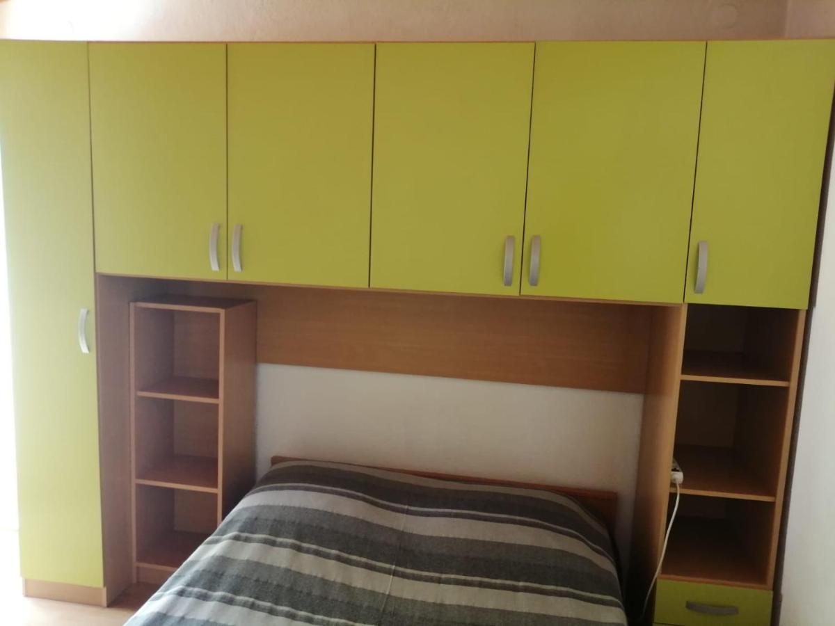 Apartmani Leko Mirjana Baška Voda Exteriör bild