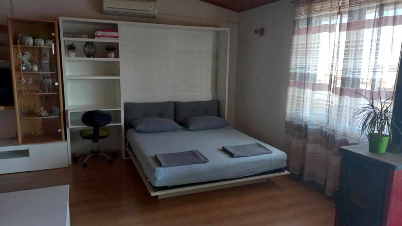 Apartmani Leko Mirjana Baška Voda Exteriör bild