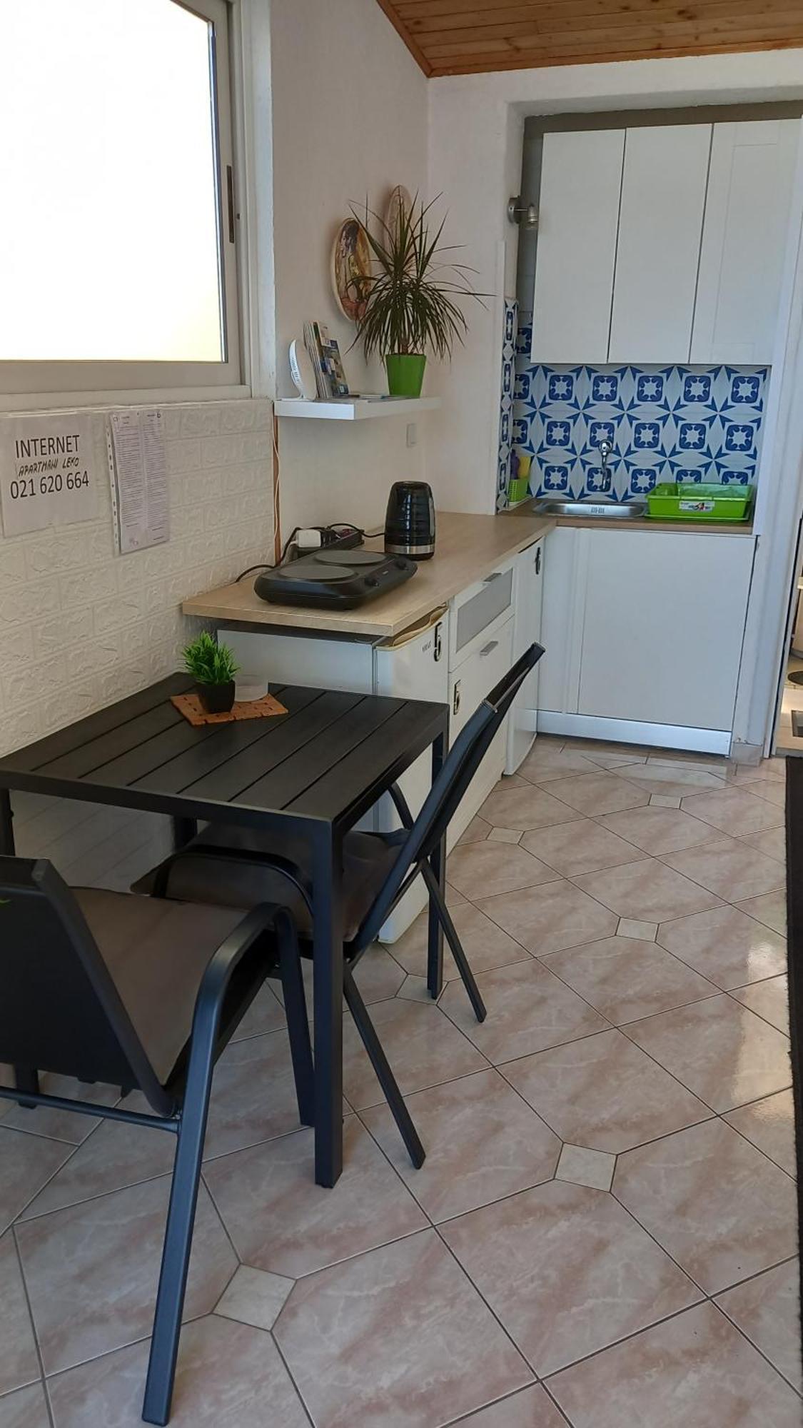 Apartmani Leko Mirjana Baška Voda Exteriör bild